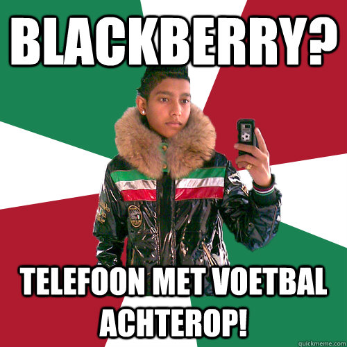 Blackberry? Telefoon met voetbal achterop!  Nickelsontuig