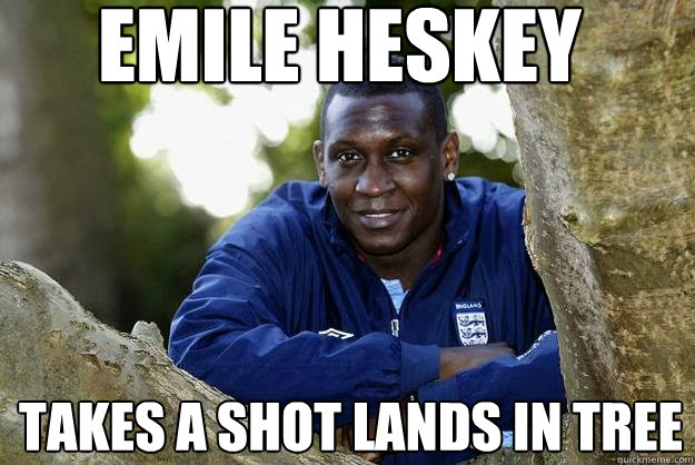 Emile Heskey takes a shot lands in tree - Emile Heskey takes a shot lands in tree  Misc