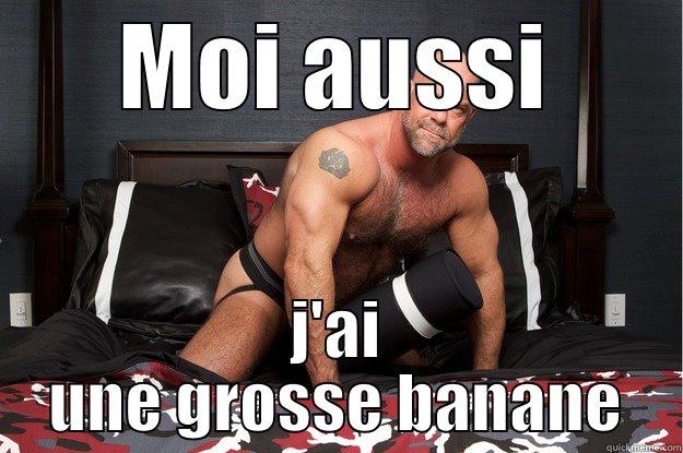 MOI AUSSI J'AI UNE GROSSE BANANE Gorilla Man