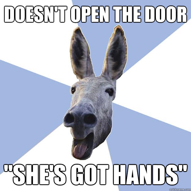 doesn't open the door  