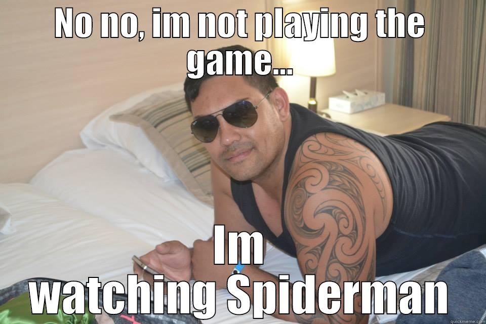 NO NO, IM NOT PLAYING THE GAME... IM WATCHING SPIDERMAN Misc