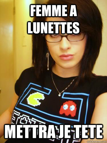 femme a lunettes mettra je tete  Cool Chick Carol