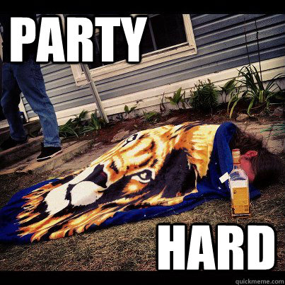 PARTY HARD - PARTY HARD  Party Darcy