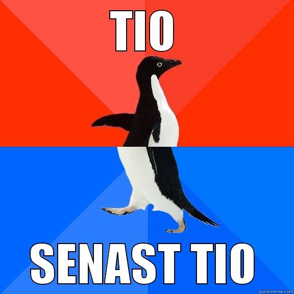 TIO SENAST TIO Socially Awesome Awkward Penguin