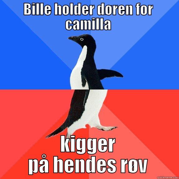 BILLE HOLDER DØREN FOR CAMILLA KIGGER PÅ HENDES RØV Socially Awkward Awesome Penguin